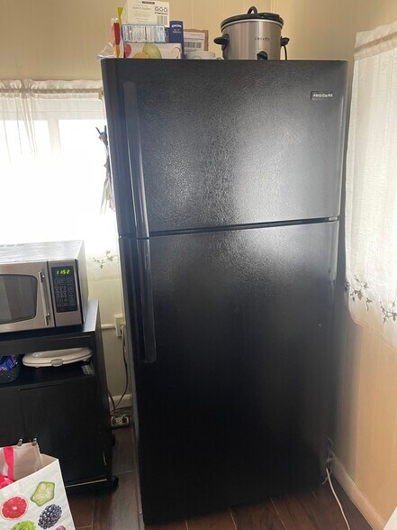 Building Photo - 26 Ella St