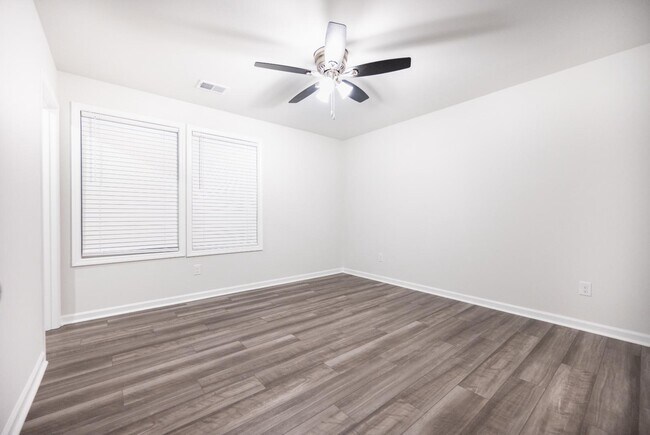 Building Photo - 318 O'Leary Cir