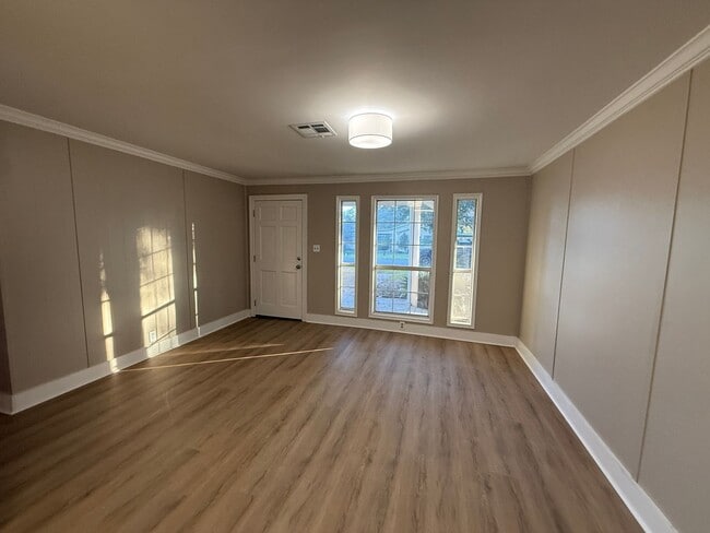 Building Photo - House For Rent in Rayne - 30 Mins From ULL & LSUE