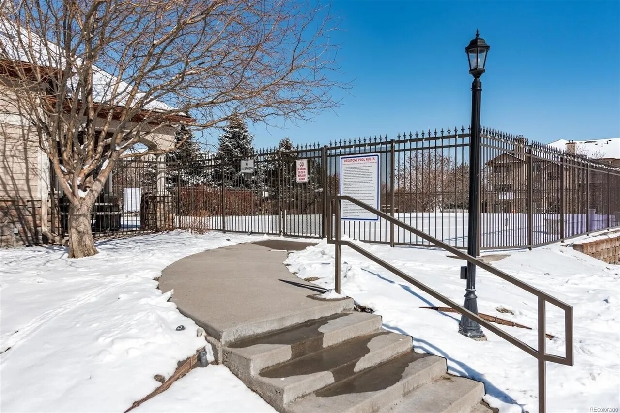 Building Photo - 8412 S Holland Ct