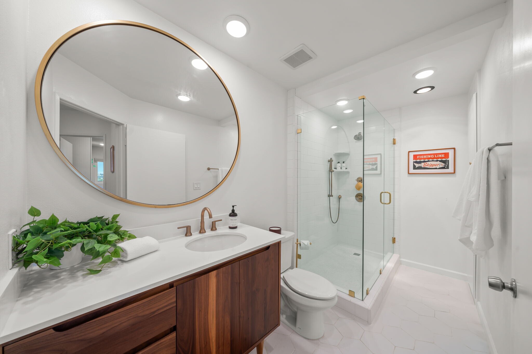 Building Photo - 345 Wisconsin Ave