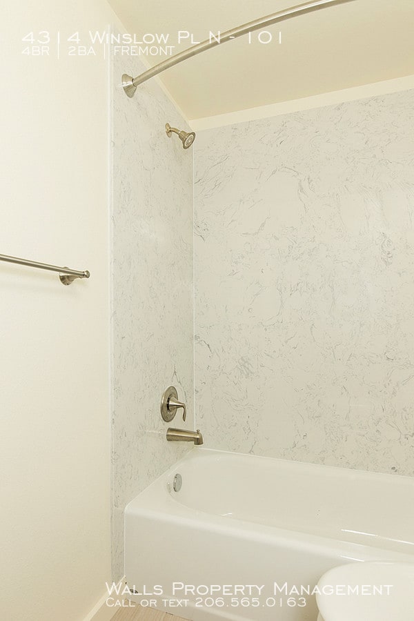 Building Photo - Winslow Apartments- 101