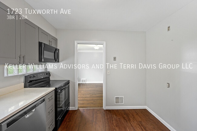Building Photo - 1723 Tuxworth Ave