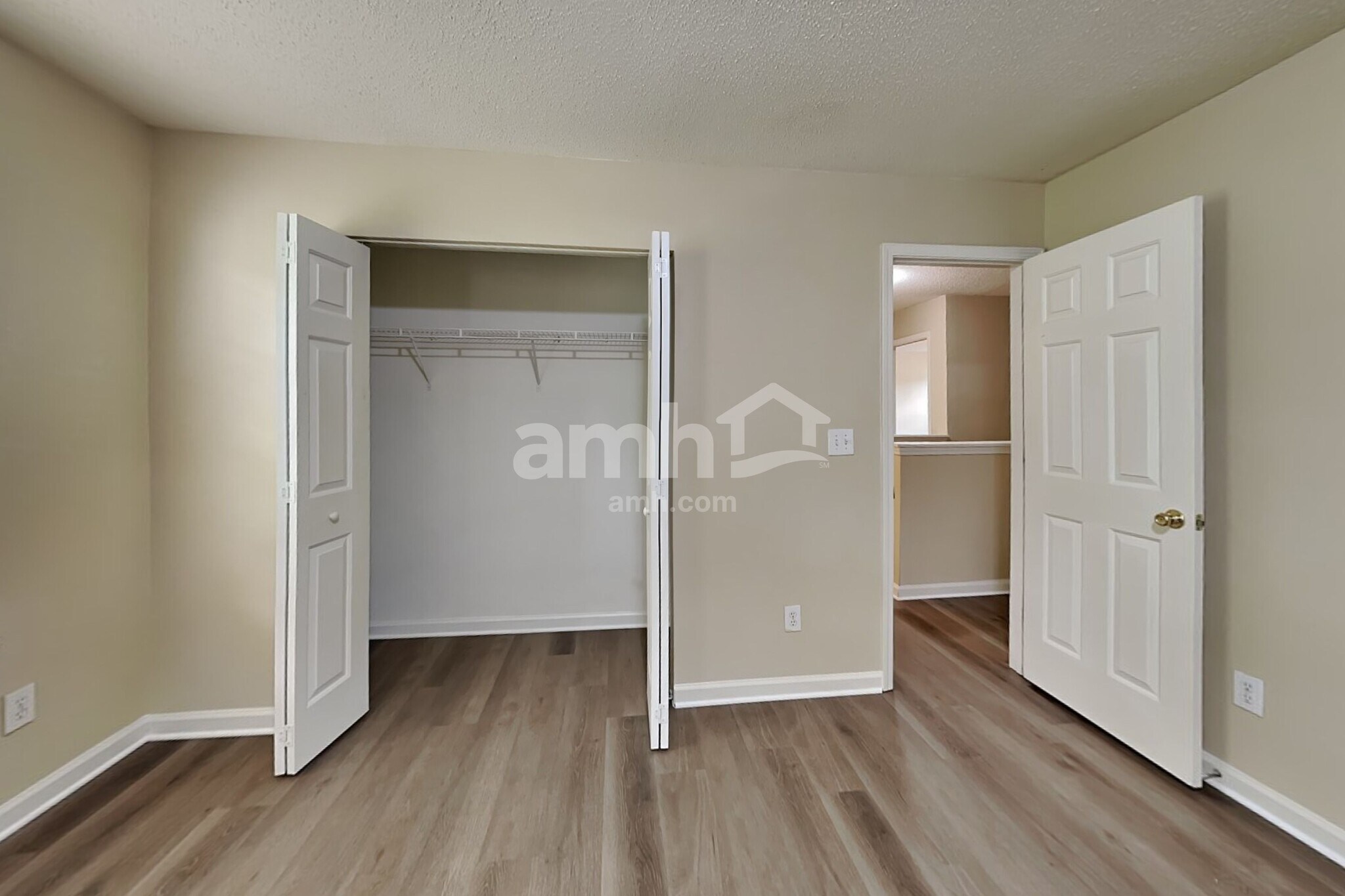 Building Photo - 1610 Thornwick Ter