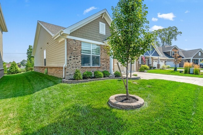 Building Photo - 2716 E Millstone Dr