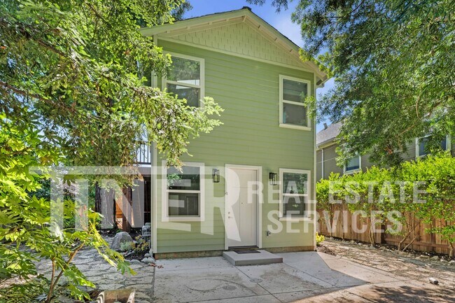 Building Photo - 1314 Q St