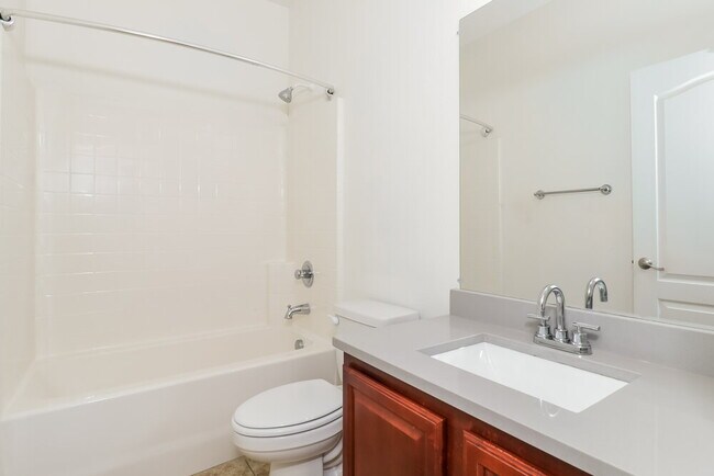 Building Photo - 11832 Colony Lakes Blvd