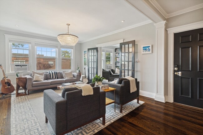 Building Photo - 6 Alton Ct