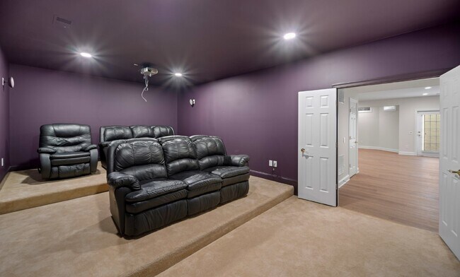 Building Photo - 27556 Paddock Trail Pl