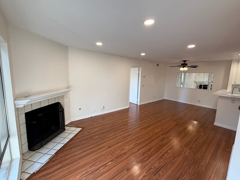 Building Photo - 11584 Fury Ln