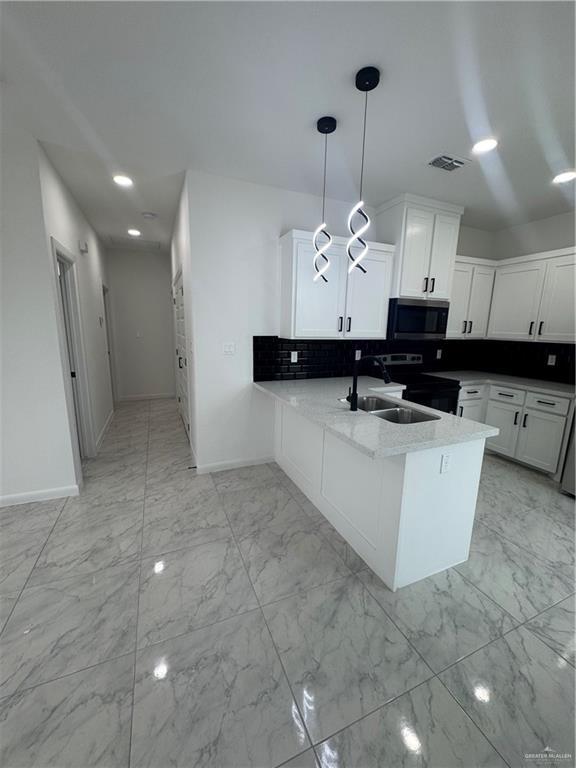 Building Photo - 12 Notre Dame Ave