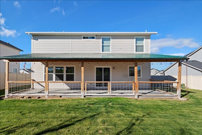 Building Photo - 2044 Kodiak St