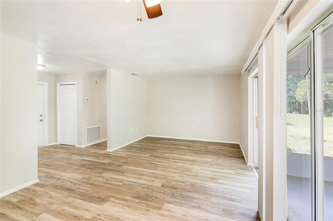 Building Photo - 2459 Indigo Dr