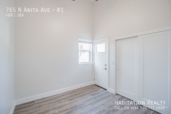 Building Photo - 765 N Anita Ave