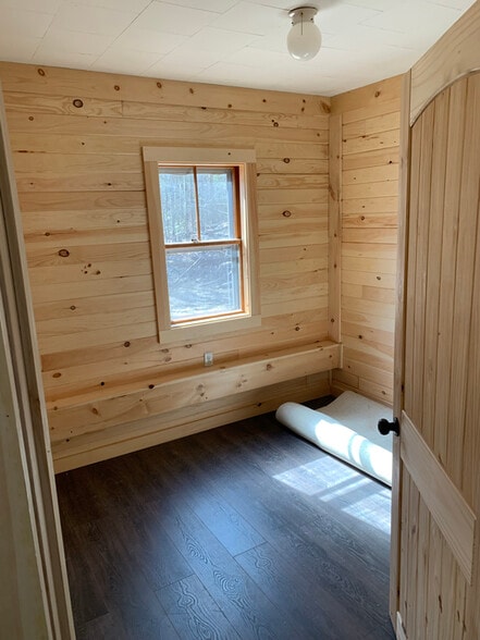 Building Photo - 48 Quail Ln