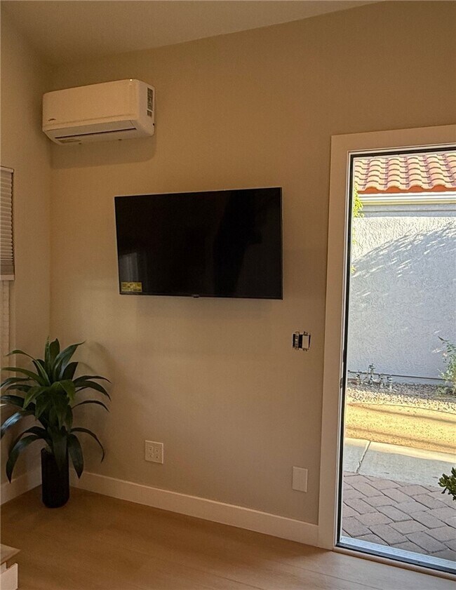 Building Photo - 25520 Aragon Way