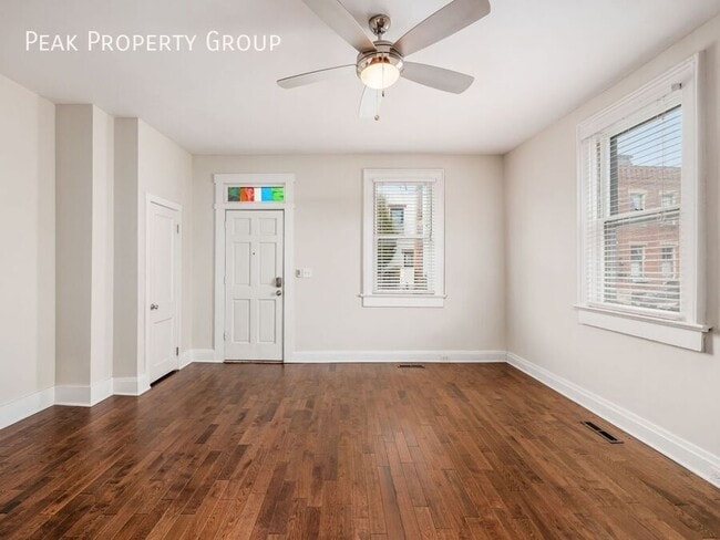 Building Photo - 504 S Lazelle St