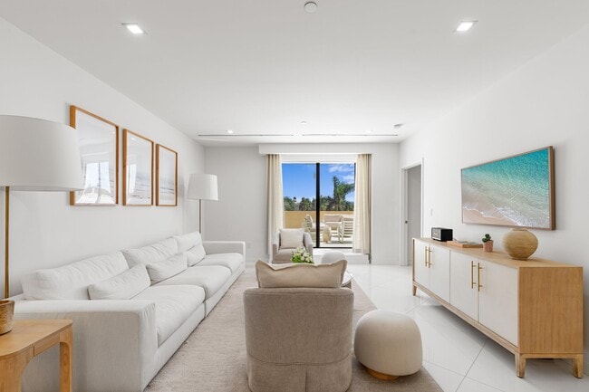 Building Photo - 150 Bradley Pl