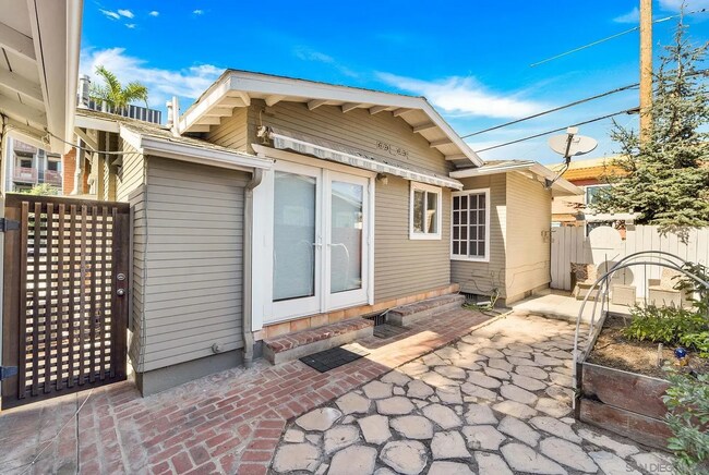 Building Photo - Charming Home with Prime Location & Ample Living Space