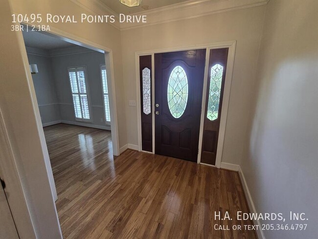Building Photo - 10495 Royal Points Dr