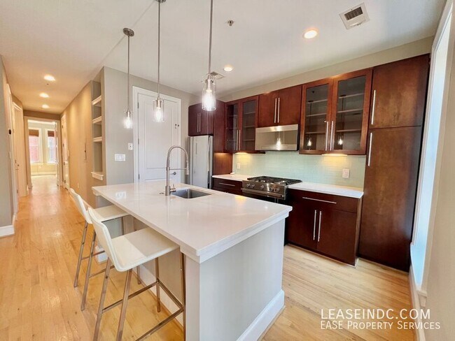 Building Photo - 444 M St NW