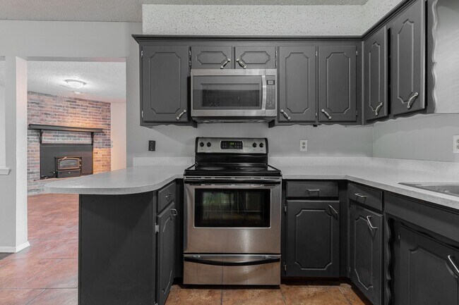 Building Photo - 3 Bed 2 Bath in Norman