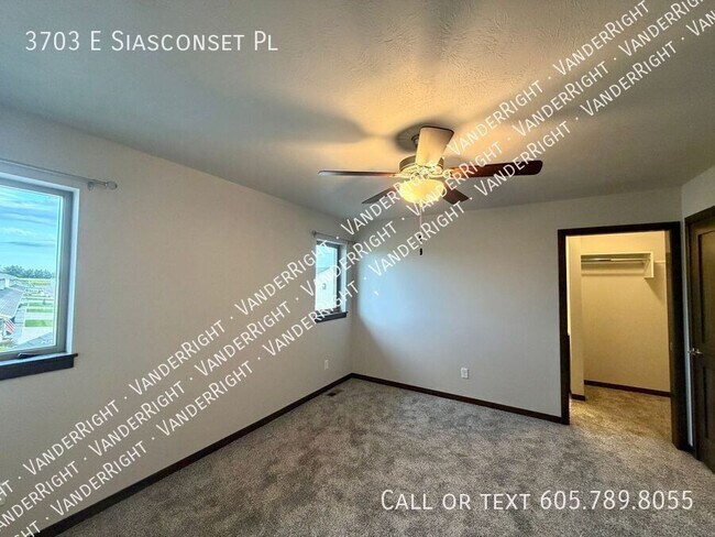 Building Photo - 3703 E Siasconset Pl