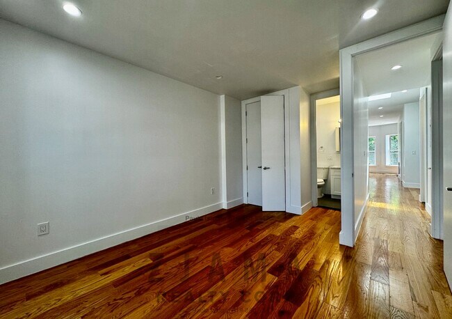 Building Photo - 595 Eastern Pkwy