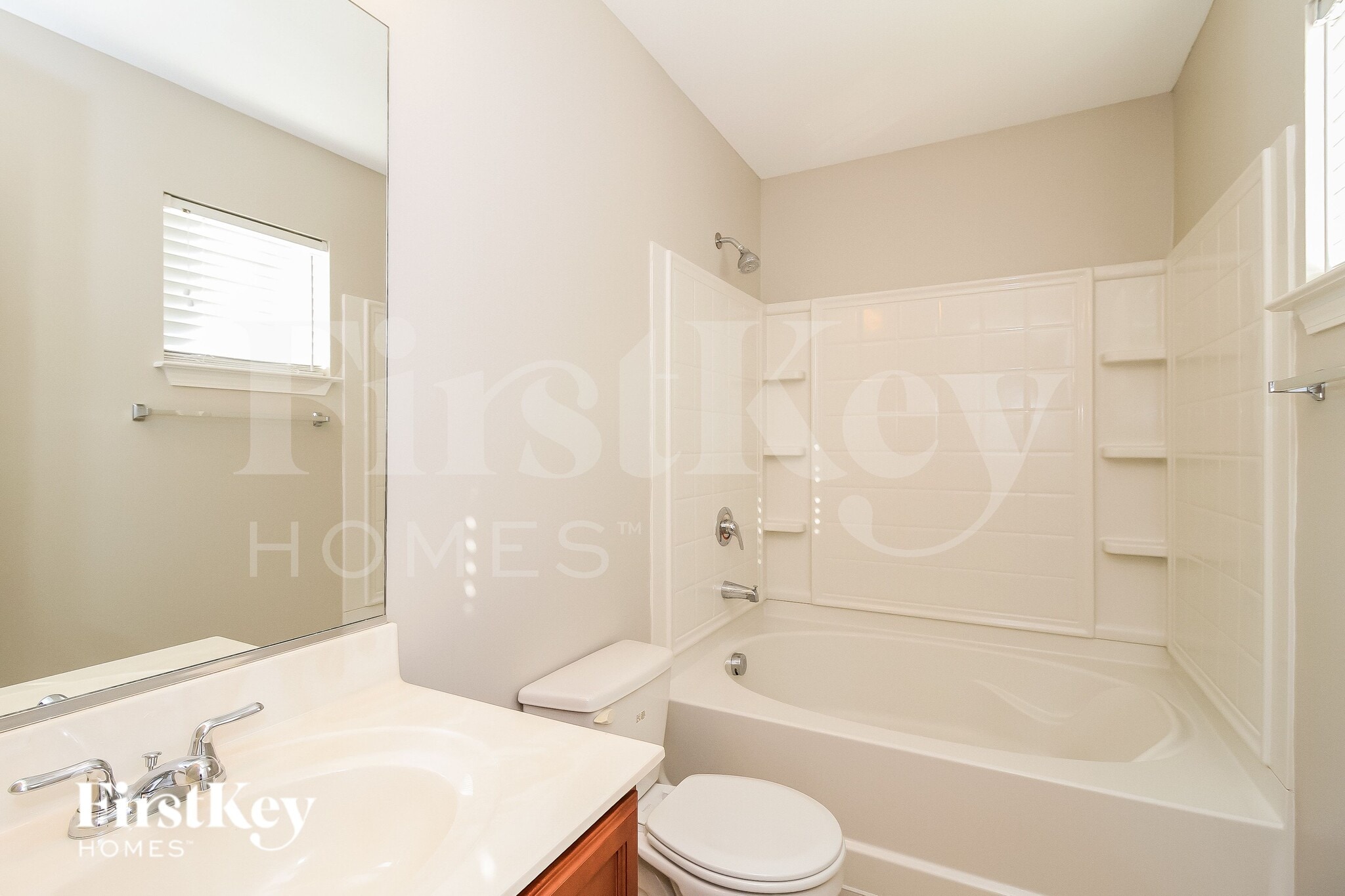 Building Photo - 667 Field Crossing Ct
