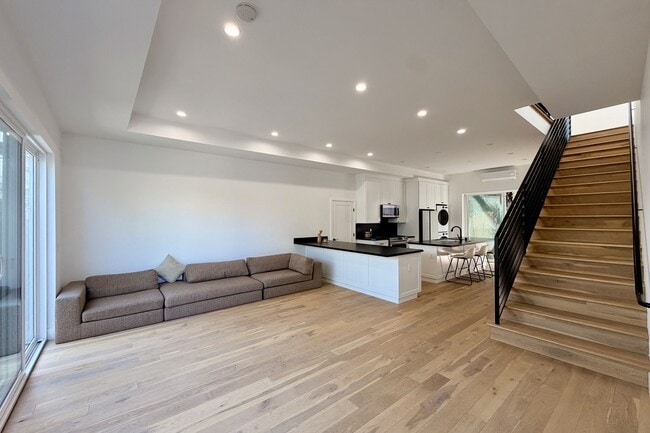 Building Photo - 3989 Beethoven St