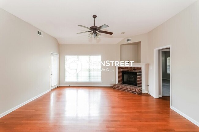 Building Photo - 3 Bedroom Pet-Friendly Home in Olive Branch, MS with Main Street Renewal