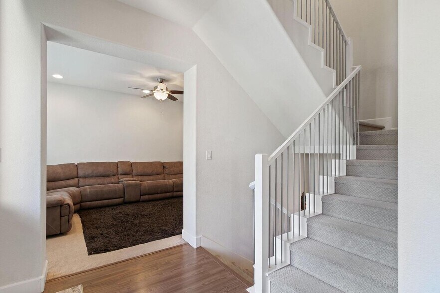 Building Photo - 3655 Branding Iron Pl