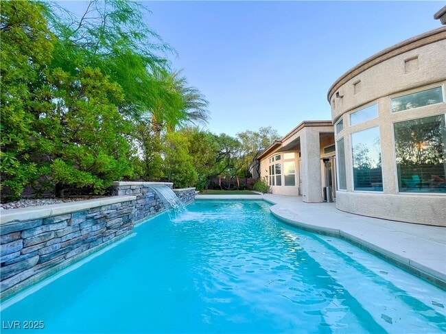 Building Photo - 1704 Cypress Manor Dr