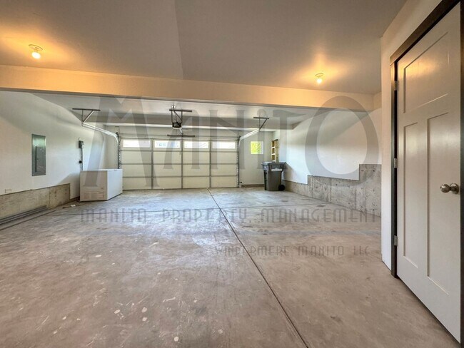 Building Photo - **COMING SOON** Breathtaking Views on Secondary Waterfront