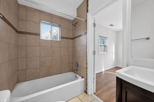 Building Photo - 7920 Temple Hill Rd