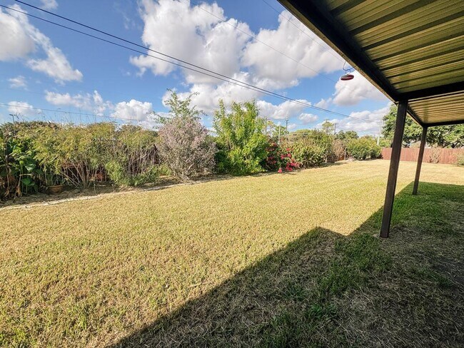 Building Photo - 504 Berkshire Ln