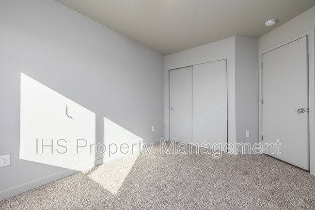 Building Photo - 513 Whitefish Ln