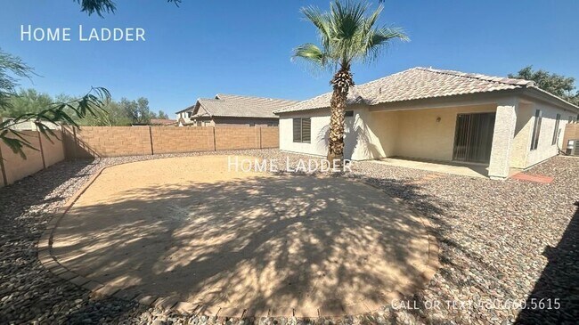 Building Photo - 7018 S 24th Ln