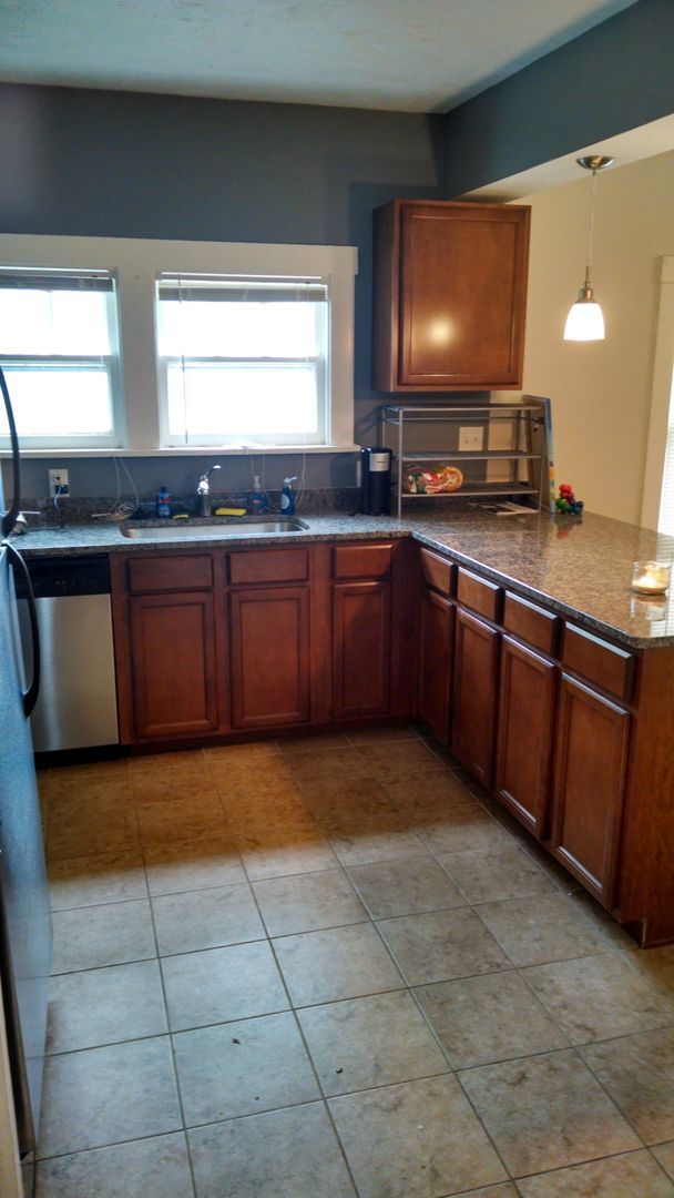 Building Photo - 3 Bedroom Morton Meadows Home for Rent - Close to Everything!