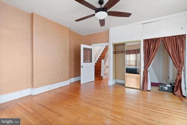 Building Photo - 5918 Pulaski Ave
