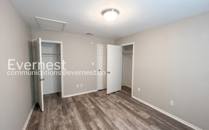 Building Photo - 2330 Grayson Valley Dr