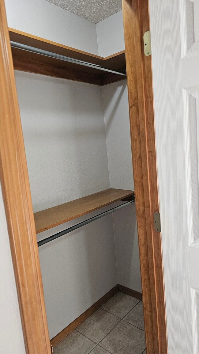 Closet Bedroom 1 - 5121 Galloping Way