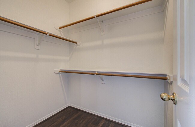 Building Photo - 2518 Trotter Dr