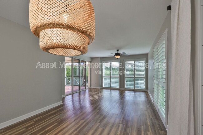 Building Photo - 4801 Osprey Dr S