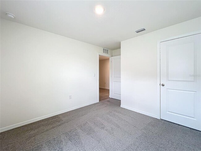Building Photo - 8561 SW 46th Ave