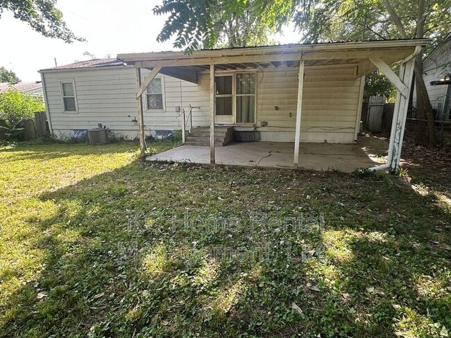 Building Photo - 10742 Blue Ridge Blvd