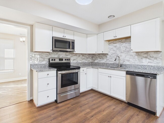 Building Photo - 12024 Lockett Ridge Ave