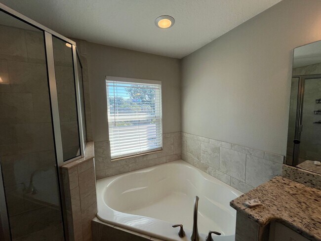 Building Photo - 2697 E Washington St