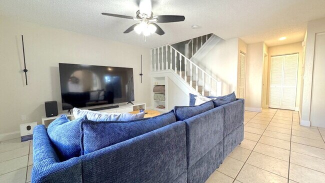 Building Photo - 910 Big Tree Rd