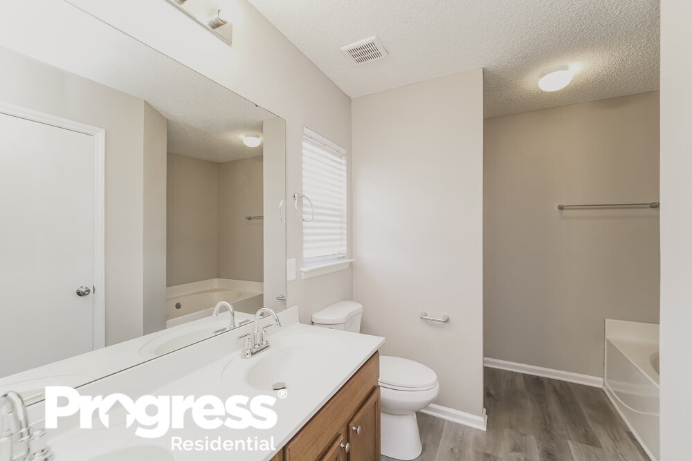 Building Photo - 10425 Katie Creek Ct